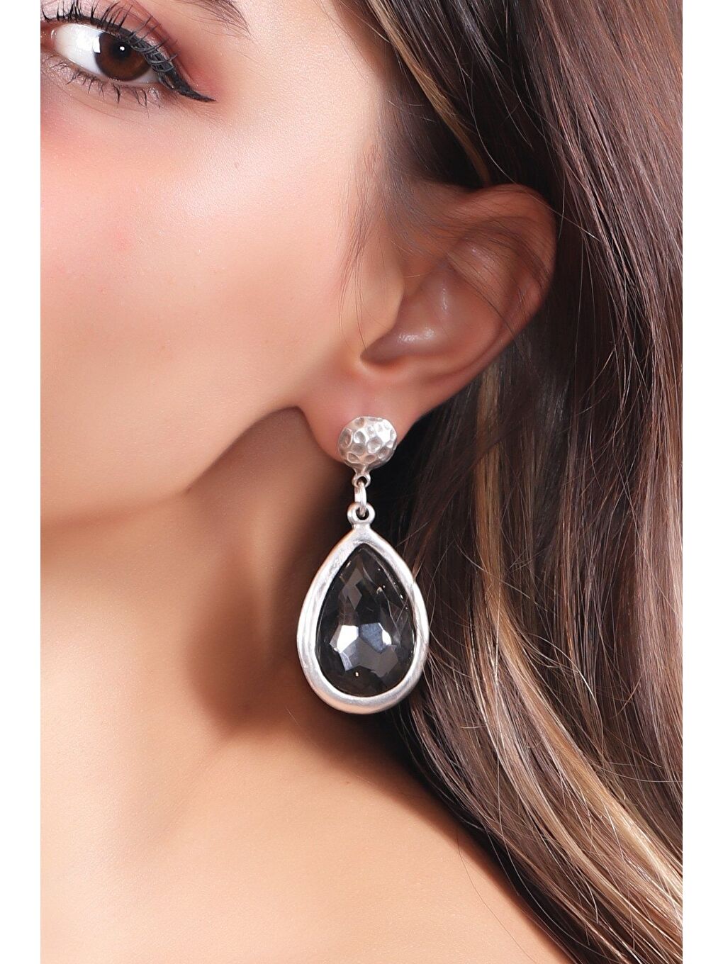 Gri Kadın Antik Gümüş Kaplama Taşlı Damla Küpe-1