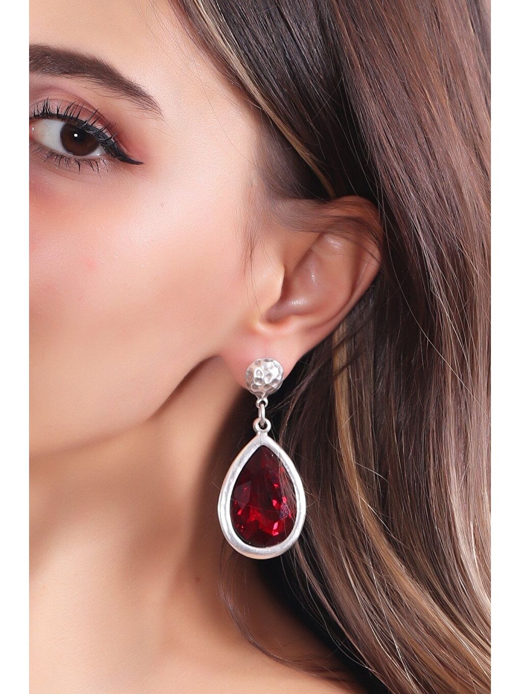 Kırmızı Kadın Antik Gümüş Kaplama Taşlı Damla Küpe-1