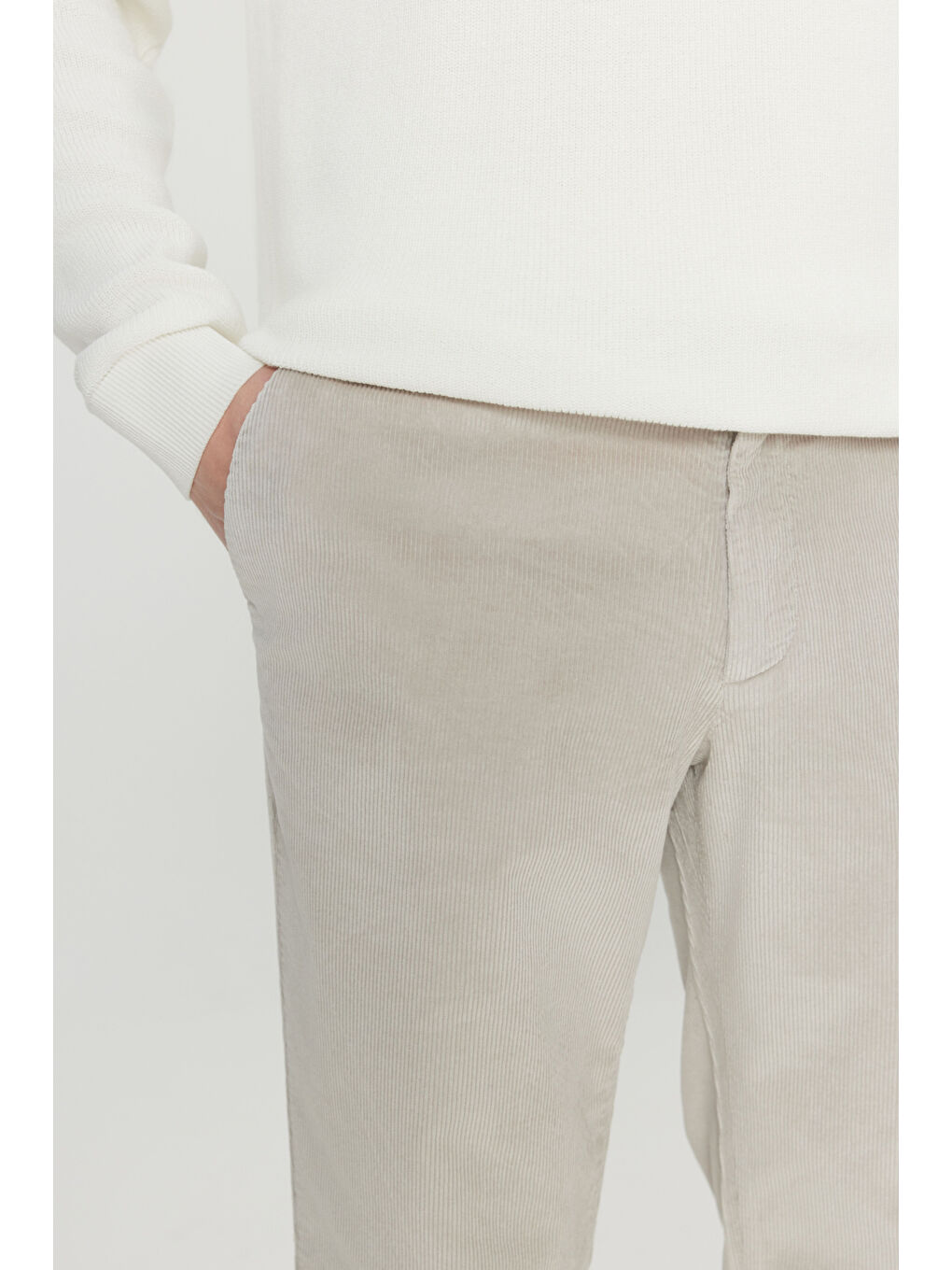 Bej Erkek Taş Pamuklu Kadife Slim Fit Dar Kesim Yan Cepli Desenli Pantolon-3