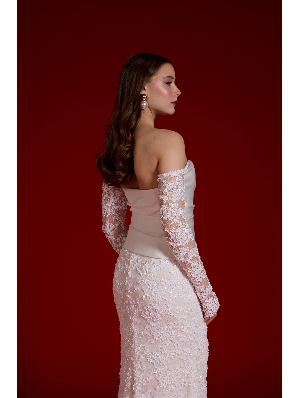 Beyaz Straplez Eldivenli Payetli Nikah Elbisesi-5