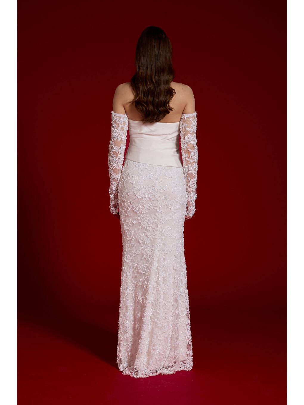 Beyaz Straplez Eldivenli Payetli Nikah Elbisesi-6