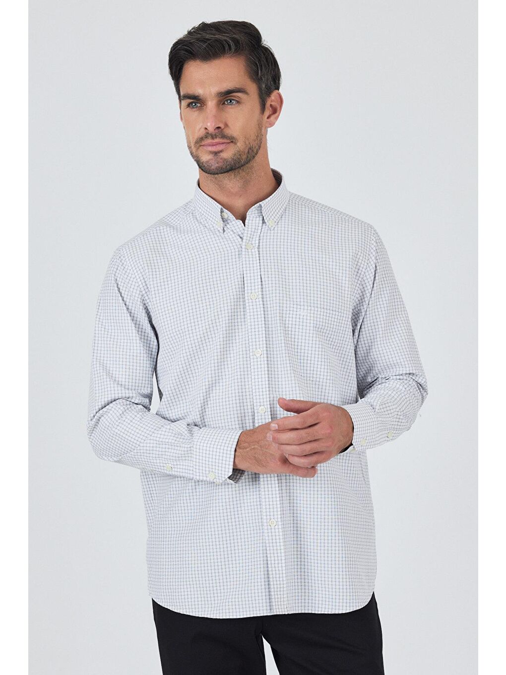 Gri Uzun Kol Kareli Desen Bez Ayağı Düğmeli Yaka Cepli Pamuklu Classic Comfort Fit Gömlek 1004250197