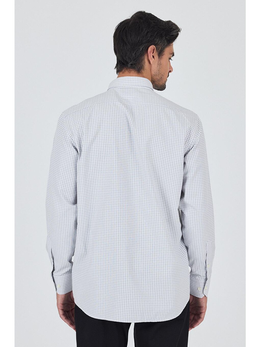 Gri Uzun Kol Kareli Desen Bez Ayağı Düğmeli Yaka Cepli Pamuklu Classic Comfort Fit Gömlek 1004250197-4