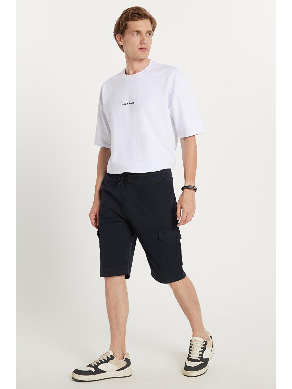 Erkek Relax Fit Rahat Kesim %100 Pamuk Kargo Cep Lacivert Kapri Şort-2