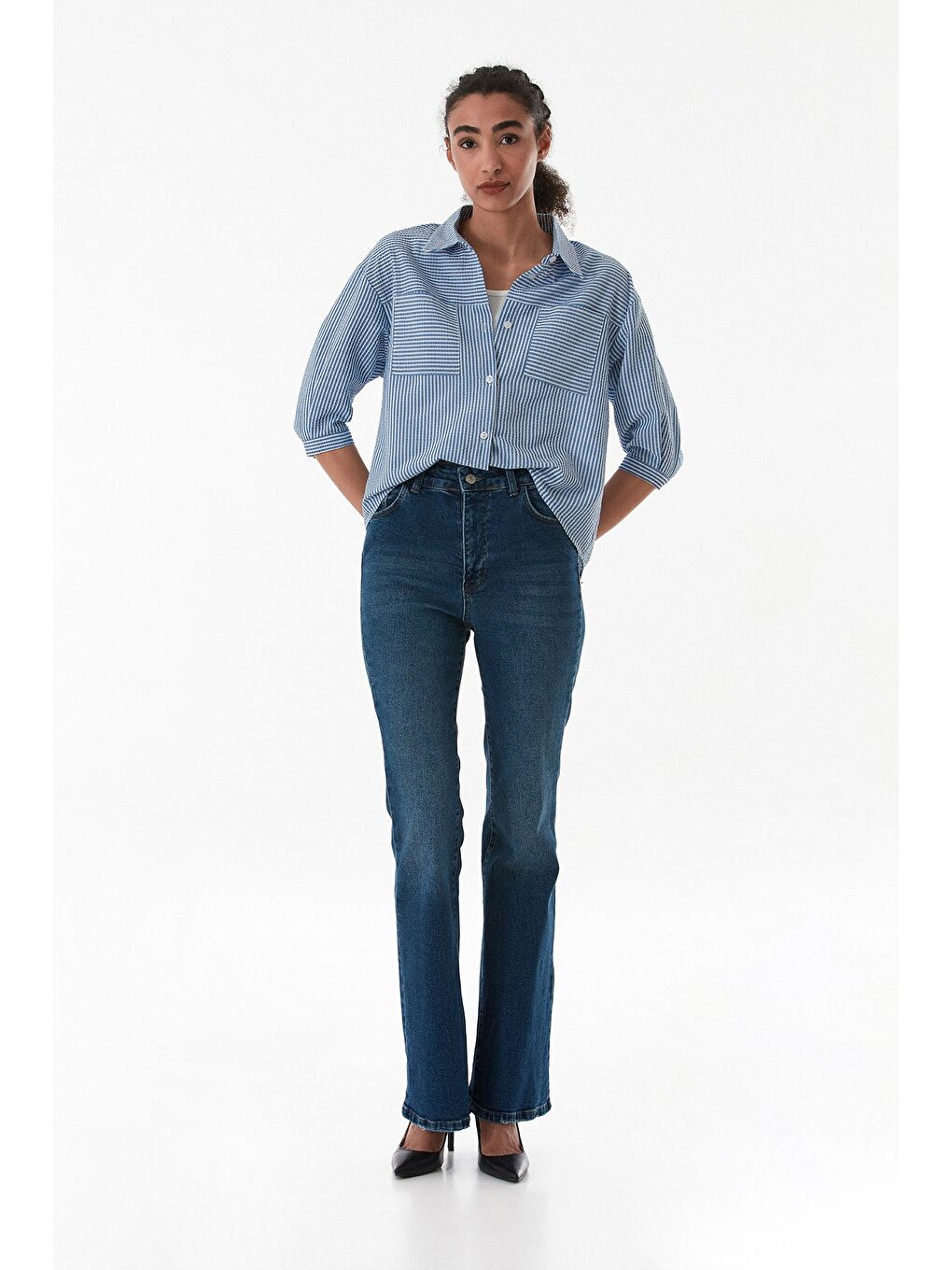 Mavi Çizgili Body Detaylı Çift Cepli Crop Gömlek-1