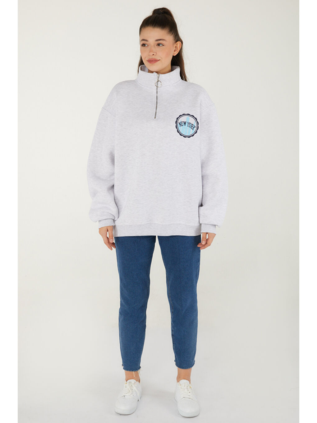 Yarım Balıkçı Yaka Kadın Gri Baskılı Sweatshirt - 26518-1