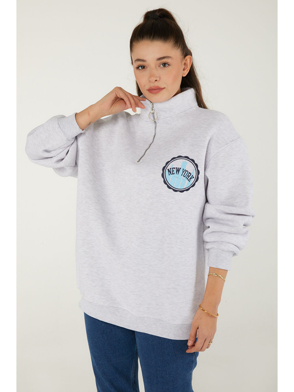 Yarım Balıkçı Yaka Kadın Gri Baskılı Sweatshirt - 26518-2