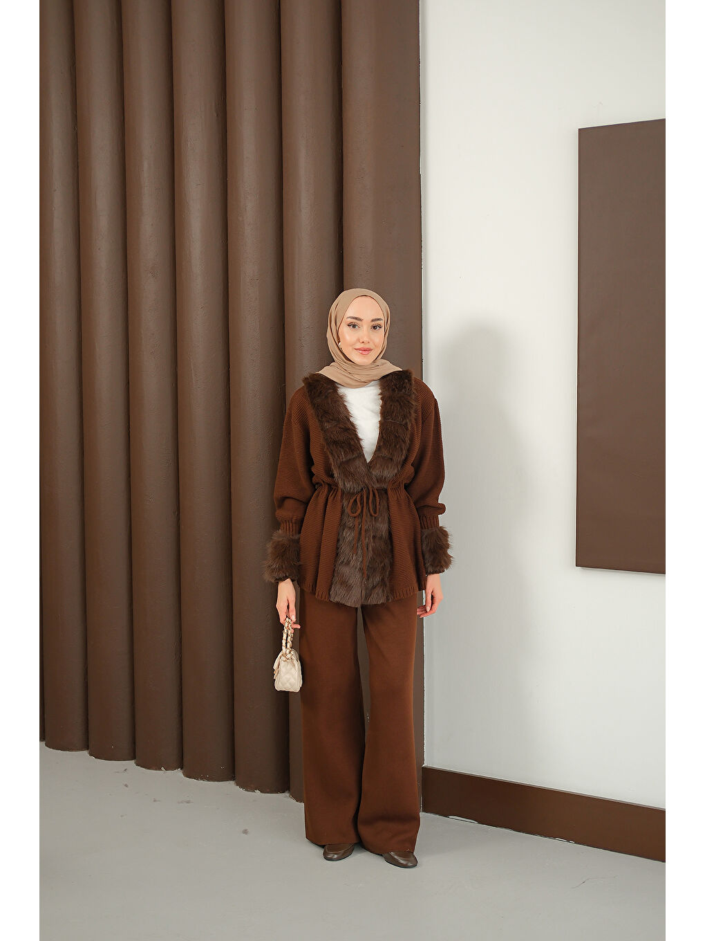 Kadın Pelüş Detay Triko Takım Kahverengi