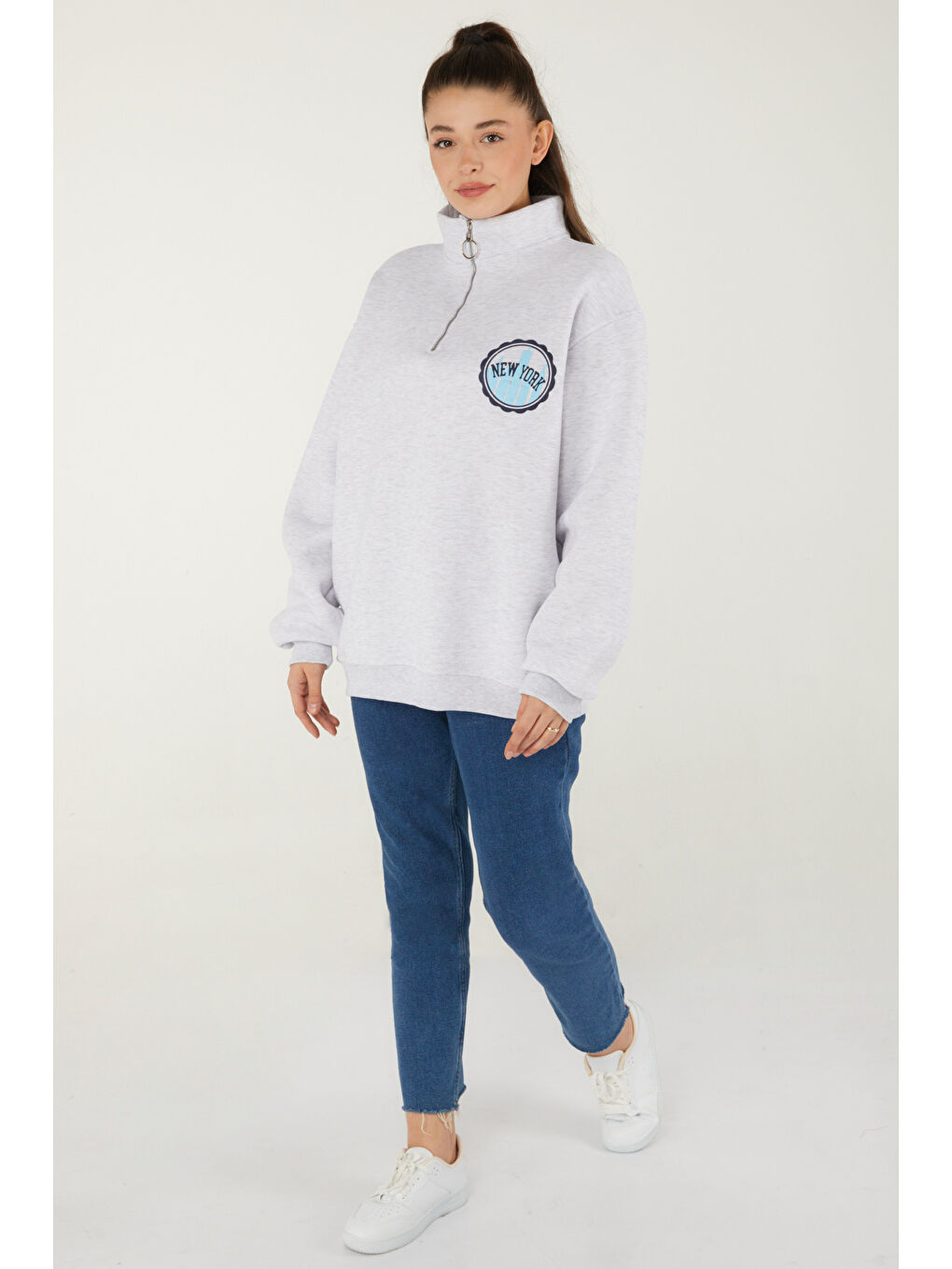 Yarım Balıkçı Yaka Kadın Gri Baskılı Sweatshirt - 26518-4