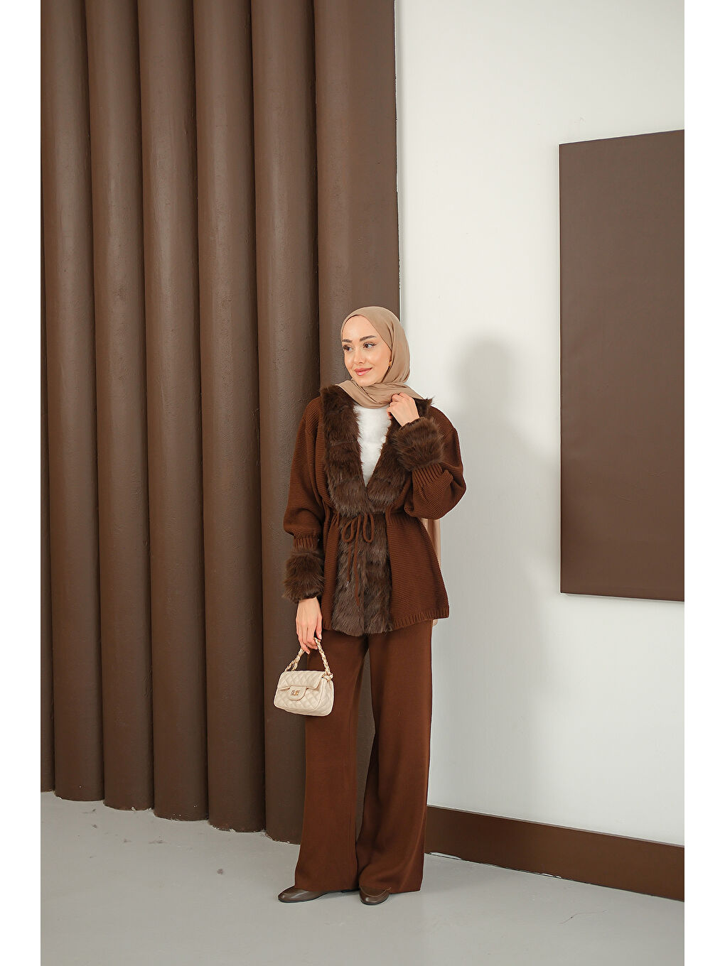 Kadın Pelüş Detay Triko Takım Kahverengi-1