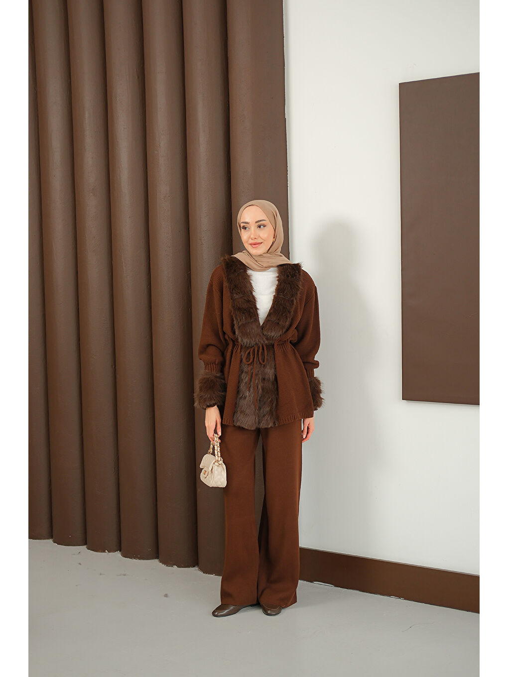 Kadın Pelüş Detay Triko Takım Kahverengi-2