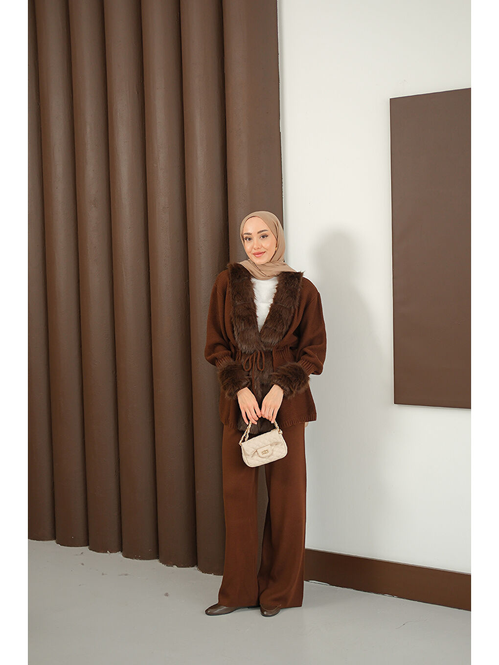 Kadın Pelüş Detay Triko Takım Kahverengi-4