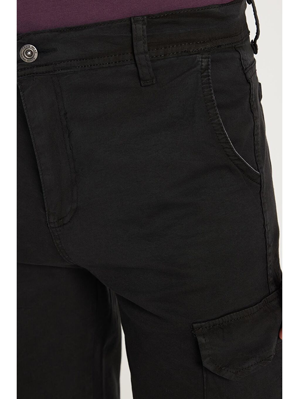 Erkek Relax Fit Rahat Kesim %100 Pamuk Kargo Cep Siyah Kapri Şort-2