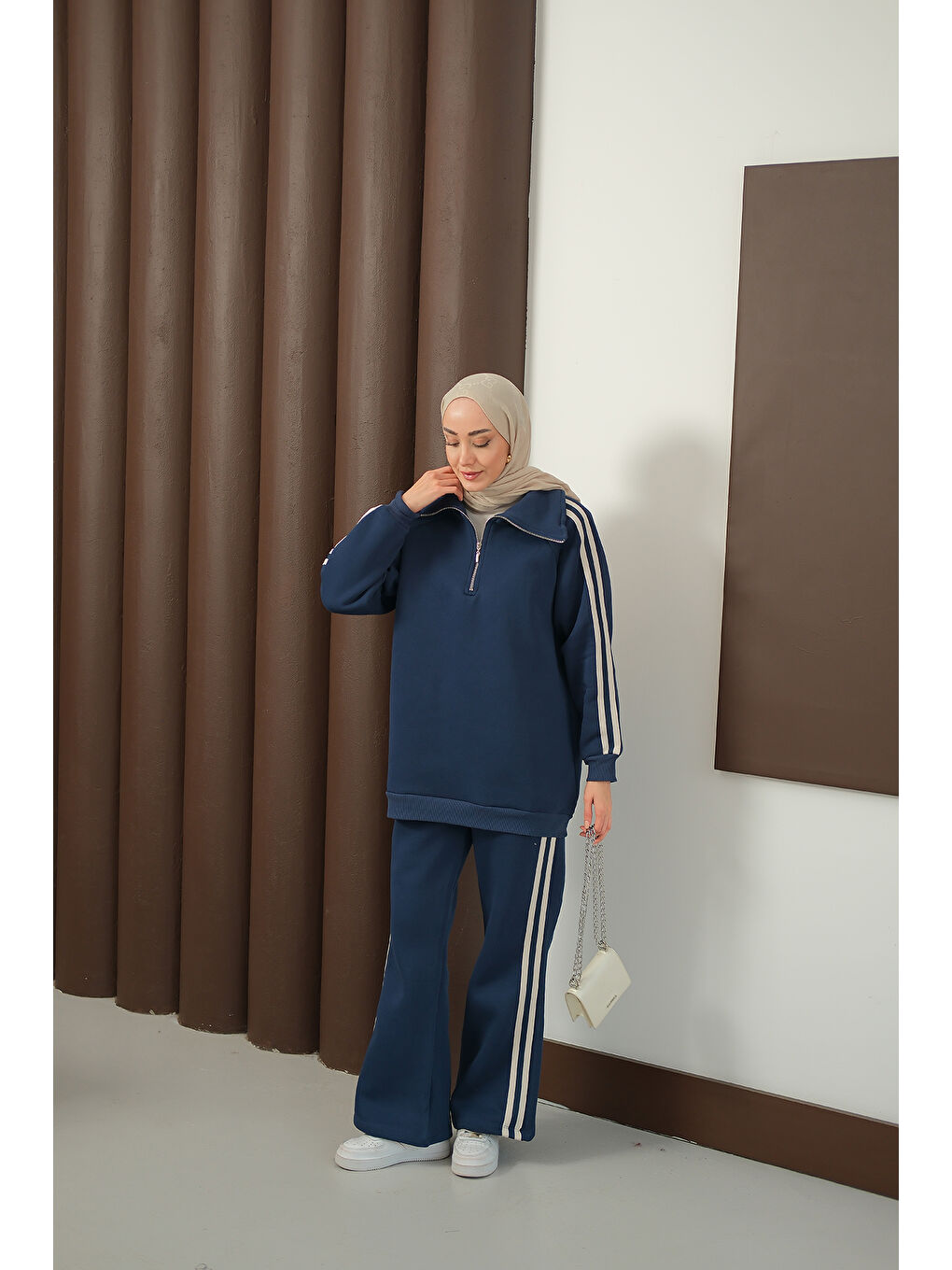 Kadın Yanları Şerit Detay Takım Lacivert-3