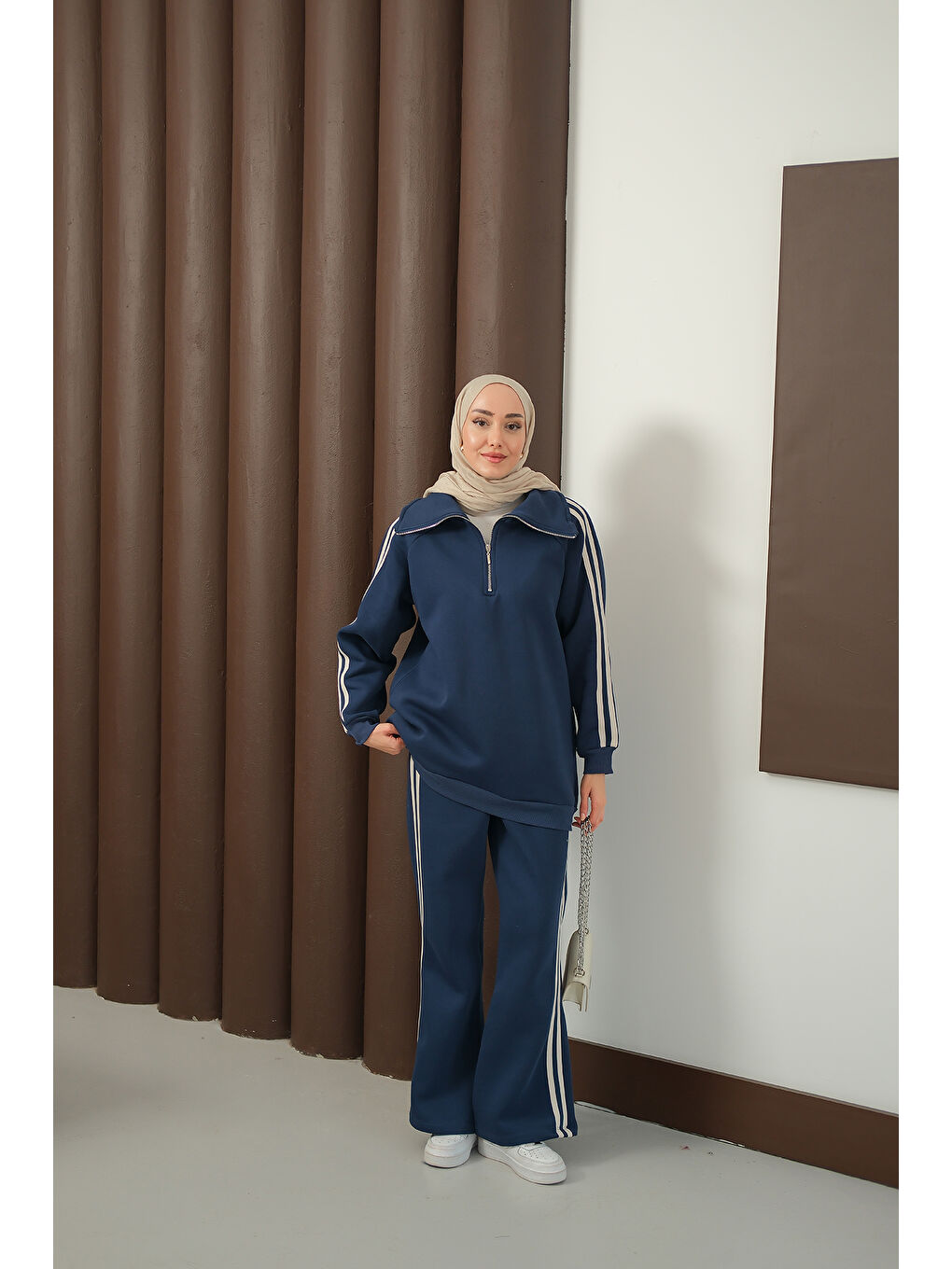 Kadın Yanları Şerit Detay Takım Lacivert-4