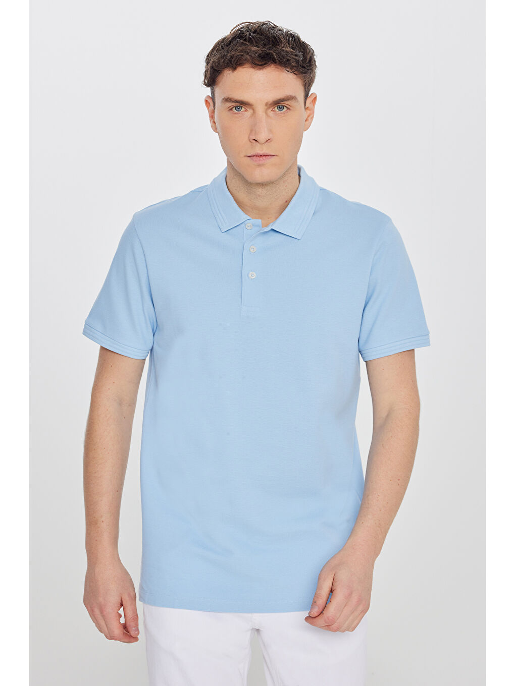 Erkek Açık Mavi %100 Pamuk Slim Fit Dar Kesim Polo Yaka Tişört