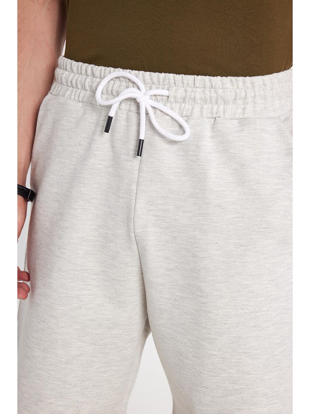 Erkek Relax Fit Rahat Kesim %100 Pamuk Beli Bağcıklı Gri Şort-2