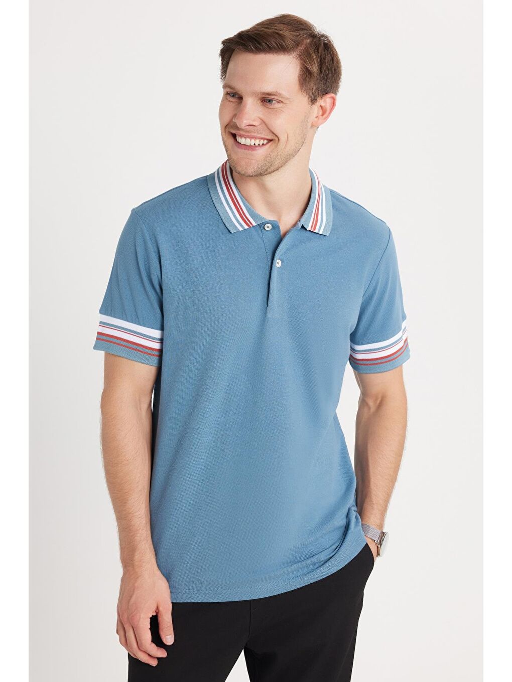 Erkek Slim Fit Dar Kesim %100 Pamuk Düz Pike Yaka Ve Kol Detaylı İndigo Polo Yaka Tişört