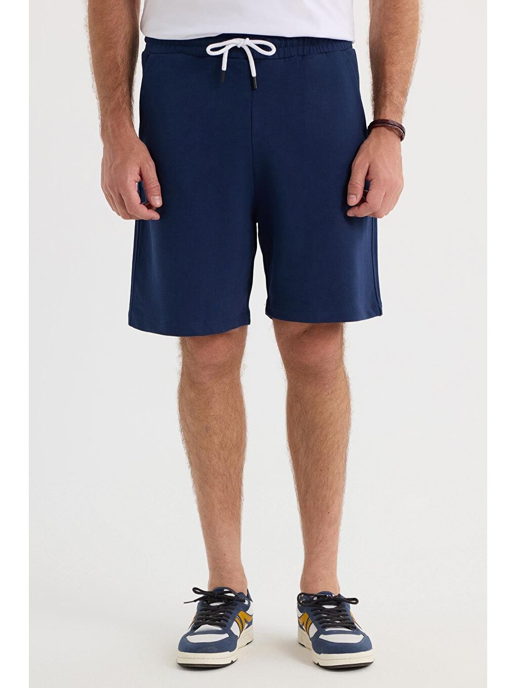 Erkek Relax Fit Rahat Kesim %100 Pamuk Beli Bağcıklı Lacivert Şort