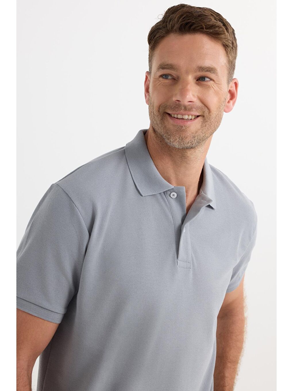 Erkek Regular Fit Klasik Kesim Pamuklu Yumuşak Dokulu Serin Tutan Kumaş Düz Gri Polo Yaka Tişört-1