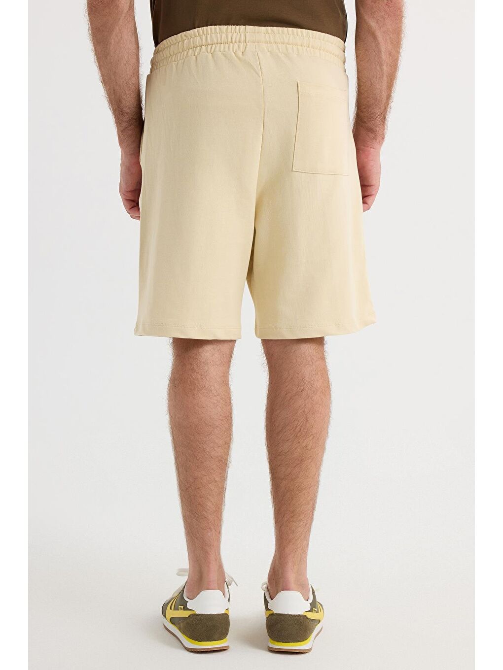 Erkek Relax Fit Rahat Kesim %100 Pamuk Beli Bağcıklı Bej Şort-6