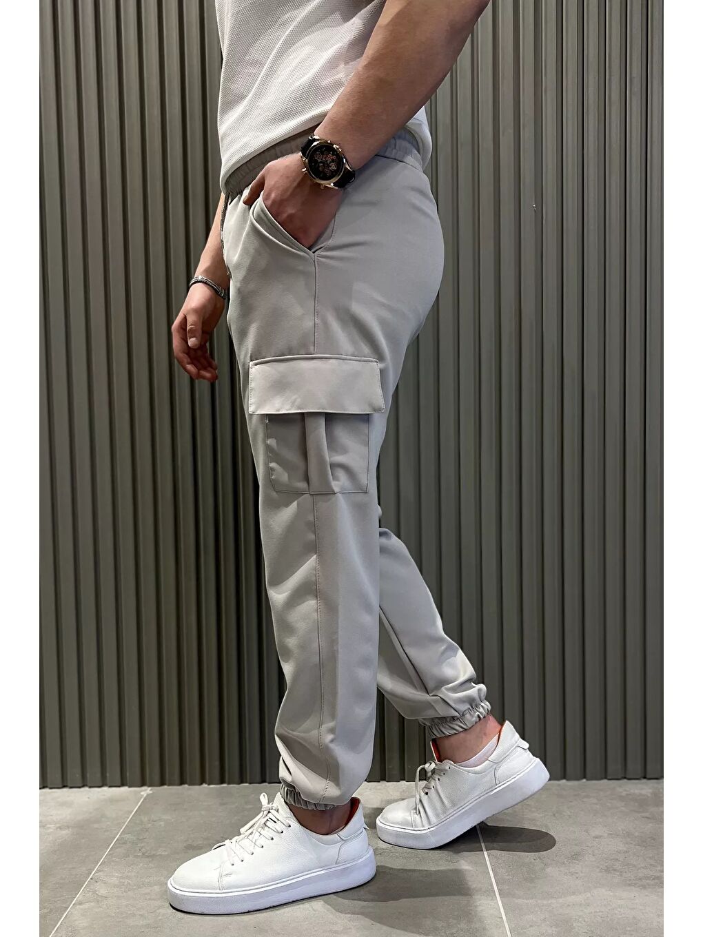 Gri Bel Bağlamalı Kargo Cepli Erkek Jogger Yürüyüş Pantolonu-1