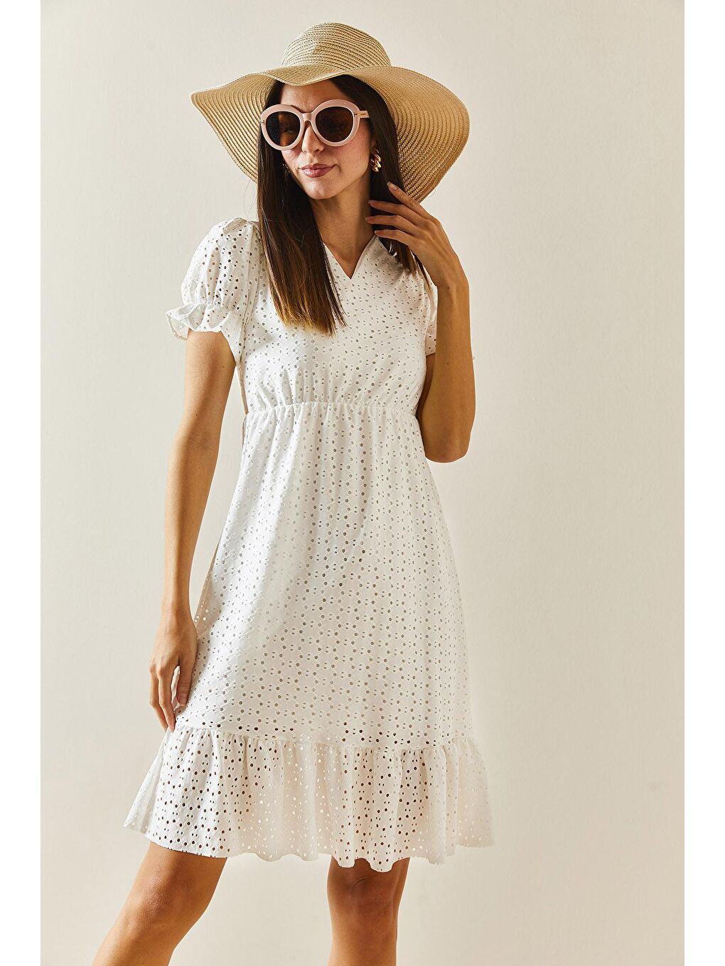 Beyaz Fistolu Fırfır Detaylı Elbise 5YXK6-48332-01-2