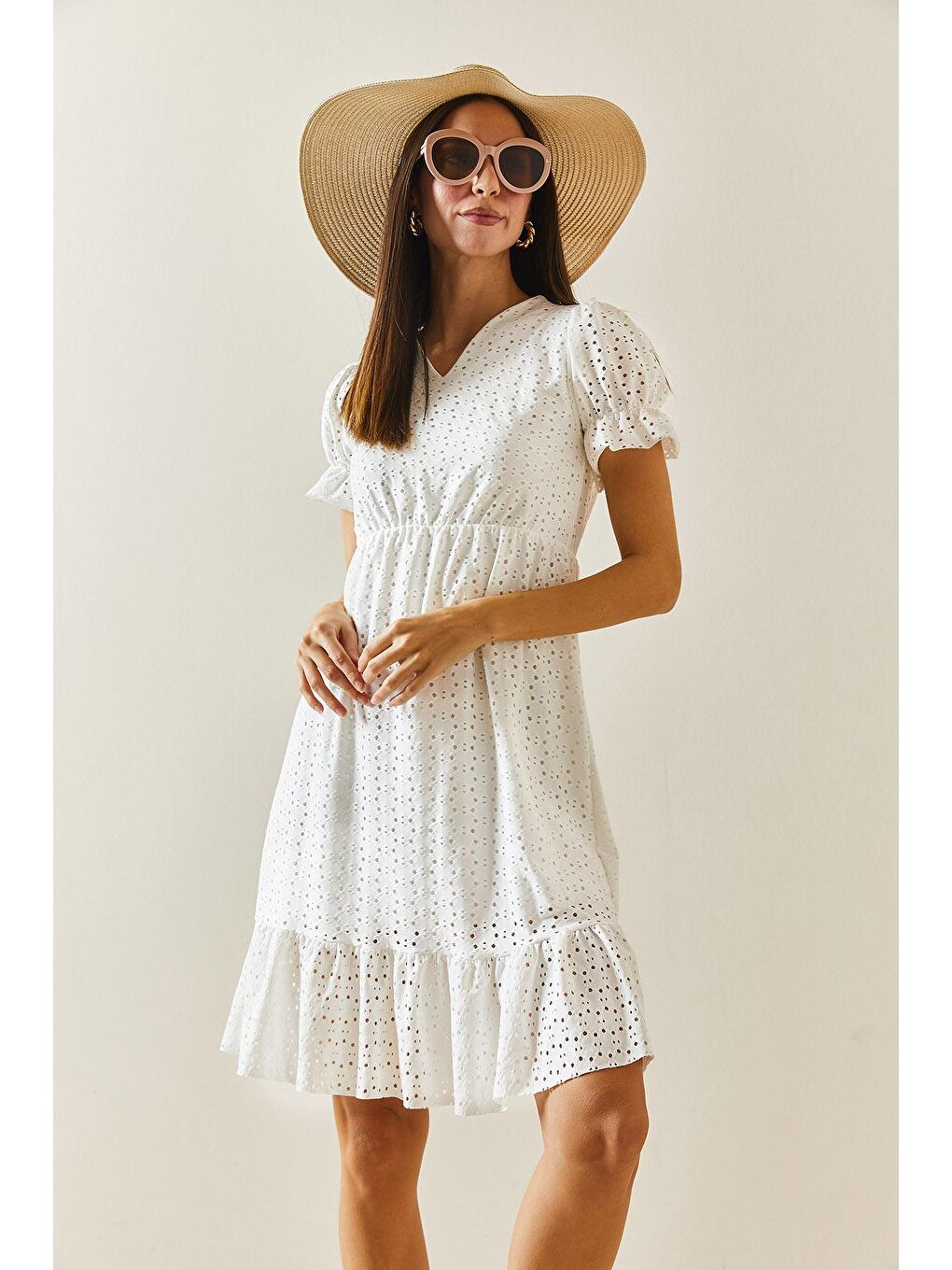 Beyaz Fistolu Fırfır Detaylı Elbise 5YXK6-48332-01-3