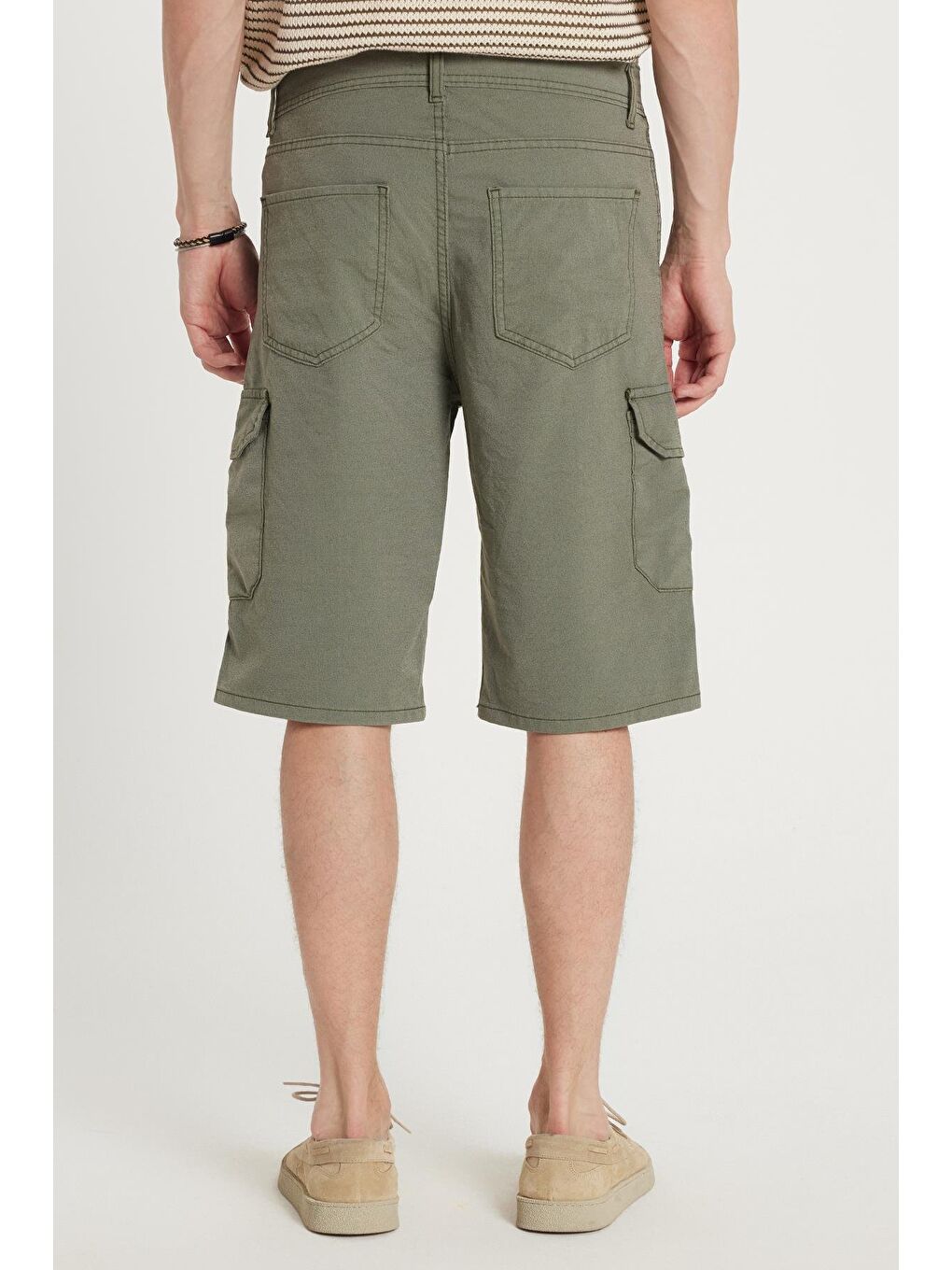 Erkek Relax Fit Rahat Kesim %100 Pamuk Kargo Cep Haki Kapri Şort-4