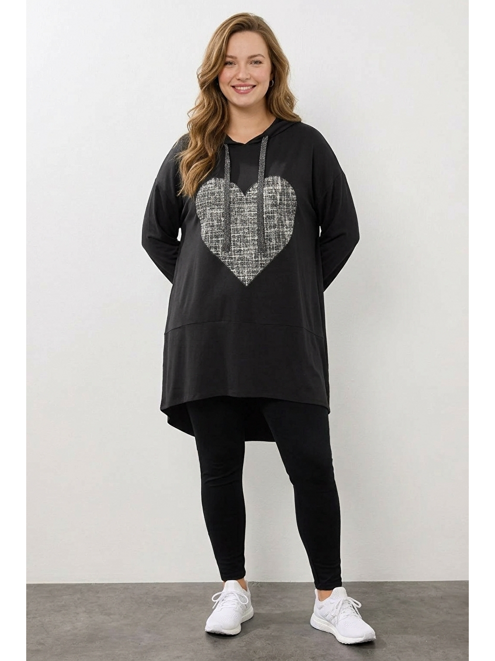 Siyah V Yaka Uzun Kollu Kapüşonlu Tunik Sweatshirt