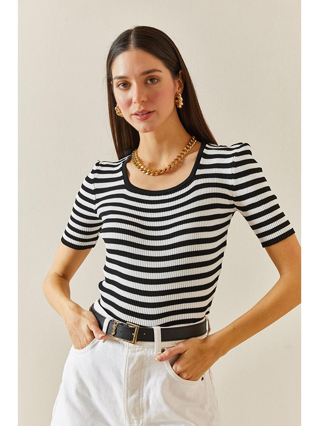 Siyah Beyaz Kare Yaka Çizgili Triko Bluz 5YXK2-48345-02-2