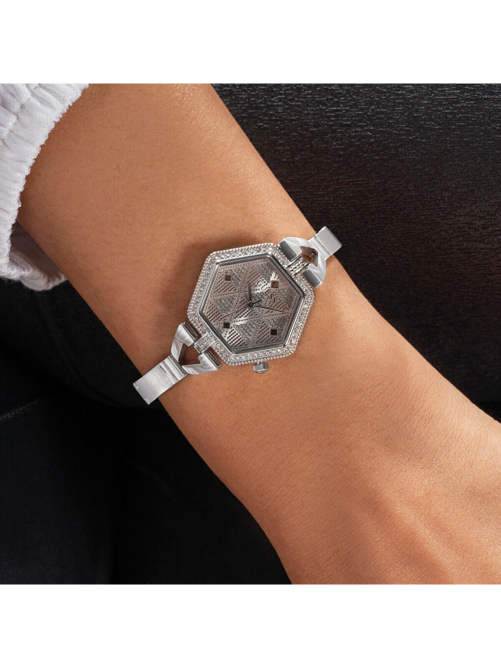 Gri GUGW0680L1 Kadın Kol Saati-5