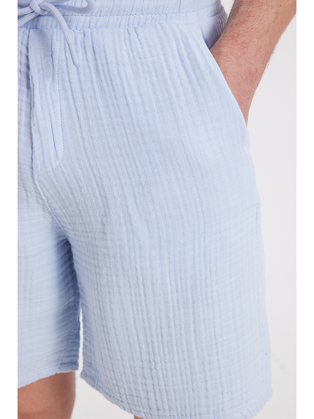 Erkek Regular Fit Rahat Kesim Müslin %100 Pamuk Beli Lastikli Cepli Bağcıklı Mavi Şort-2