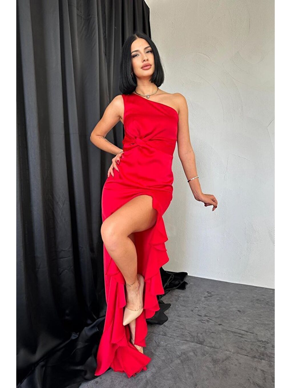 Kırmızı Volanlı Saten Abiye-1