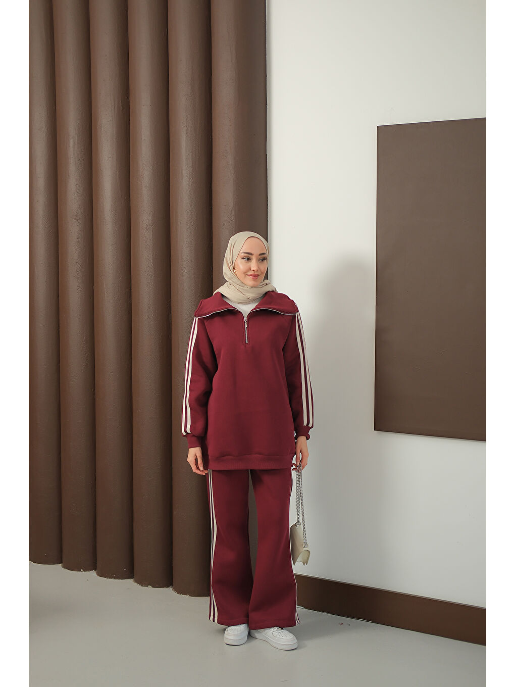 Kadın Yanları Şerit Detay Takım Bordo