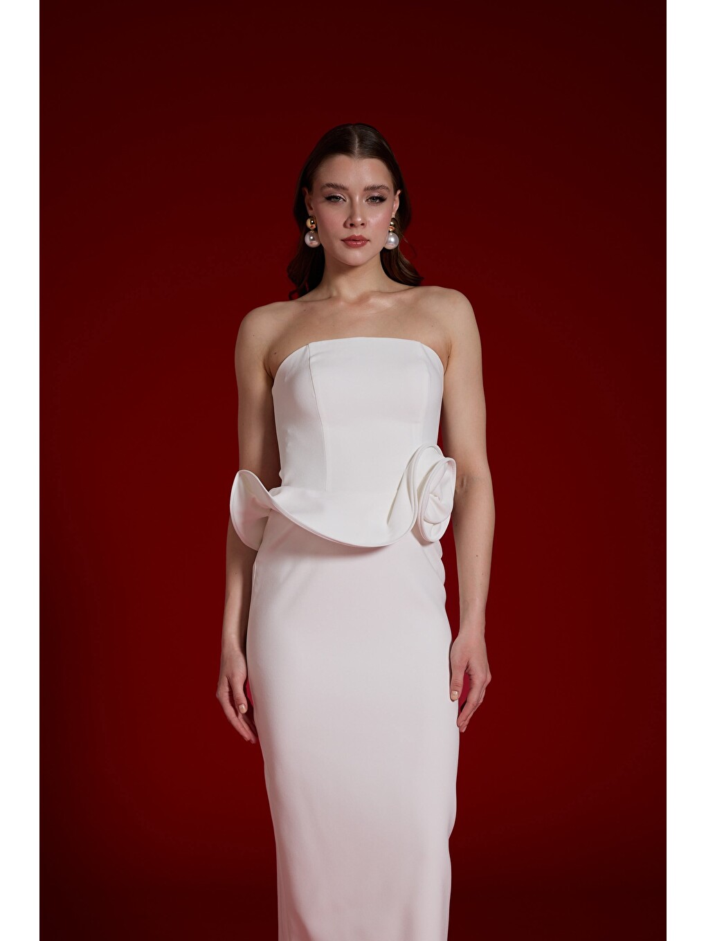 Beyaz Şallı Straplez Krep Nikah Elbisesi-3