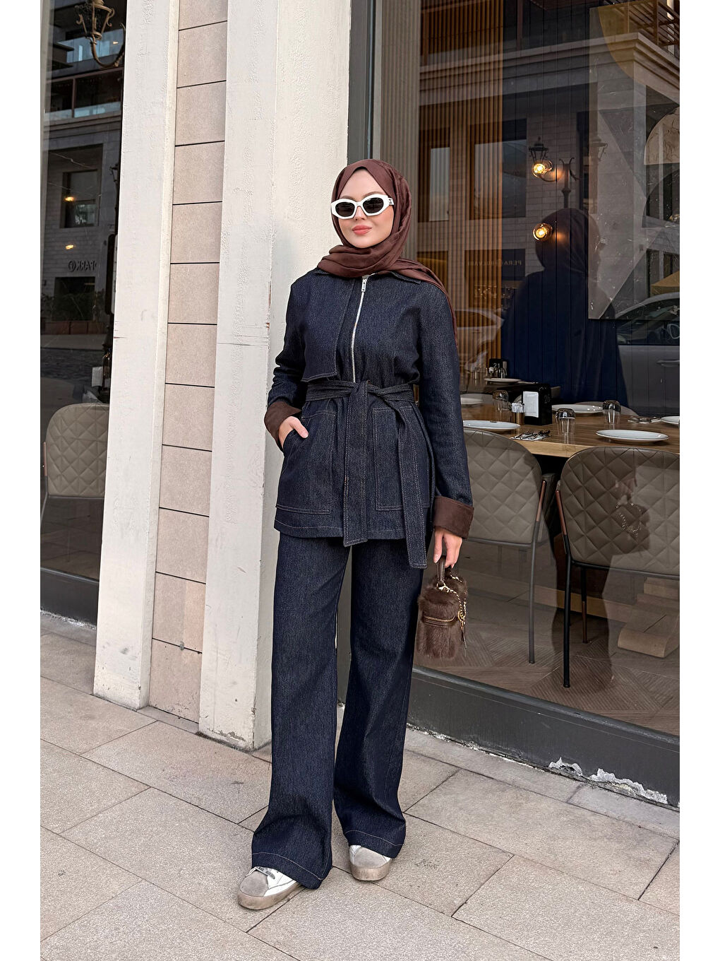 Kadın Kolları Süet Detay Takım Lacivert