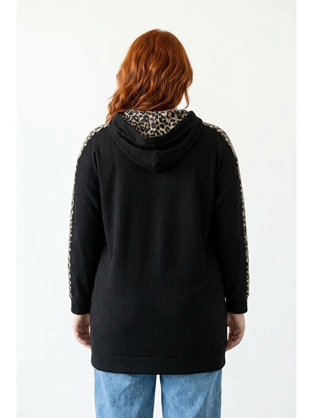 Siyah Leopar Desenli Kapüşonlu Sweatshirt-3