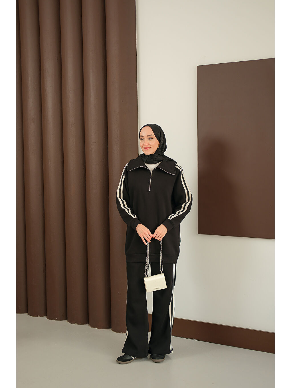 Kadın Yanları Şerit Detay Takım Siyah-2