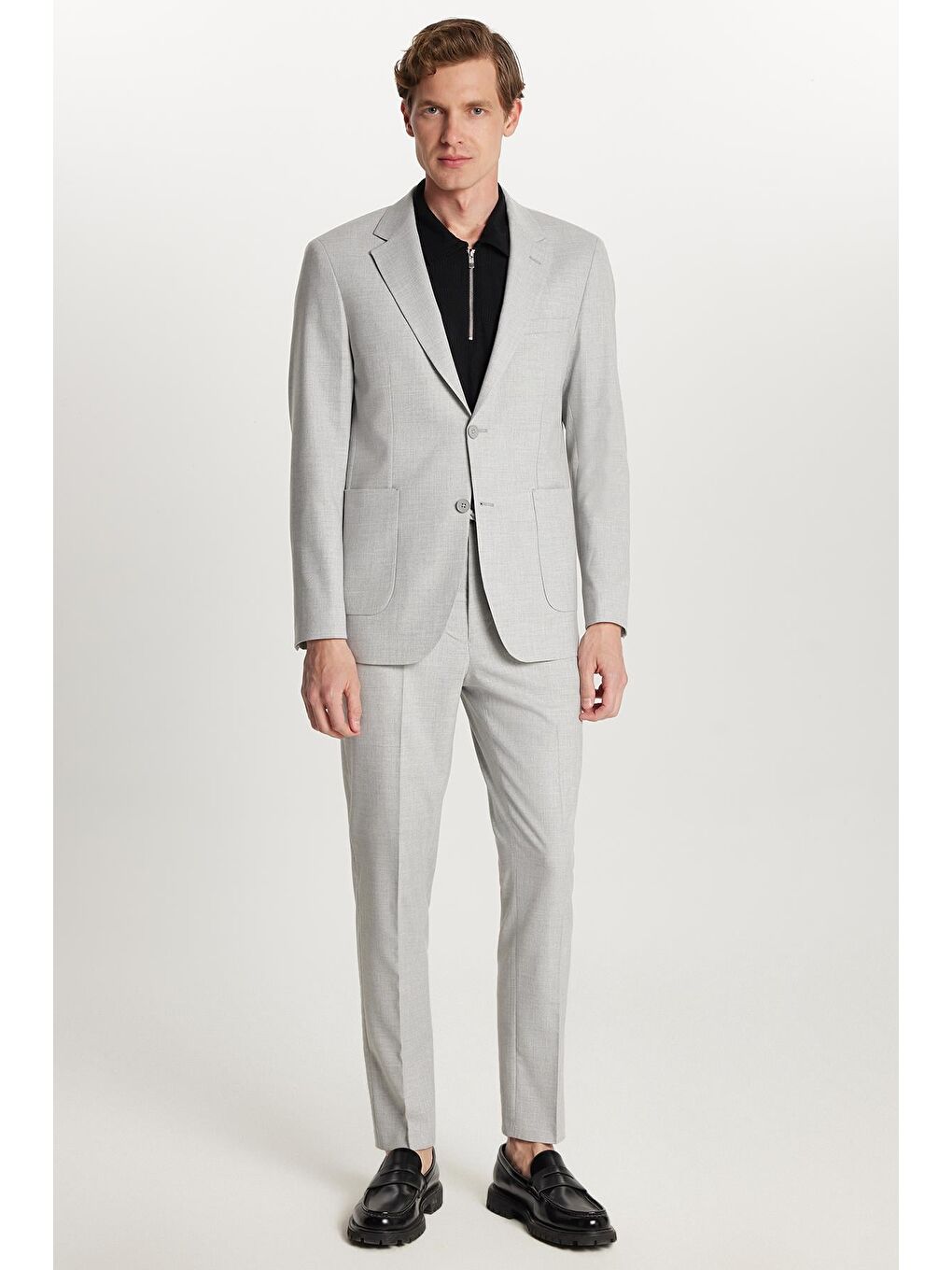 Erkek Regular Fit Gri Esnek Elastanlı Kumaş Mono Yaka Torba Cepli Takım Elbise-4