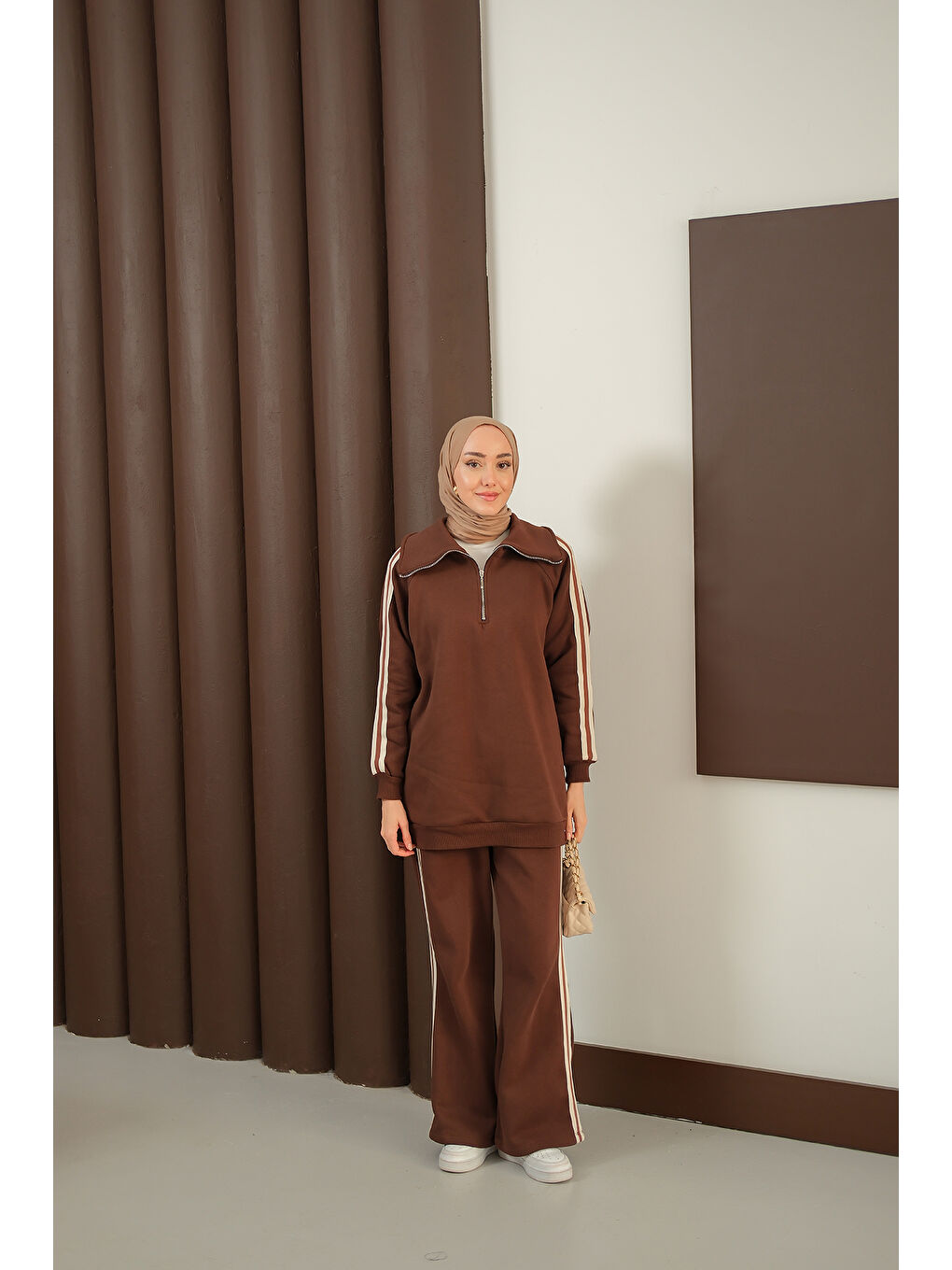 Kadın Yanları Şerit Detay Takım Kahverengi-4