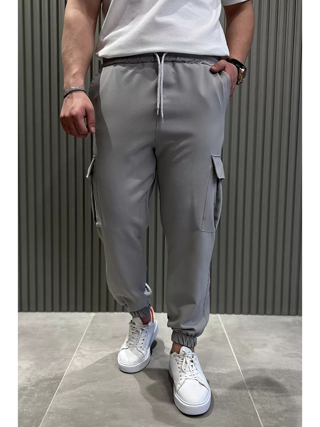 Gri Bel Bağlamalı Kargo Cepli Erkek Jogger Yürüyüş Pantolonu