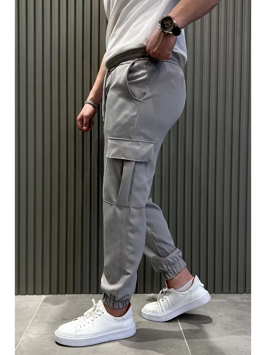 Gri Bel Bağlamalı Kargo Cepli Erkek Jogger Yürüyüş Pantolonu-1