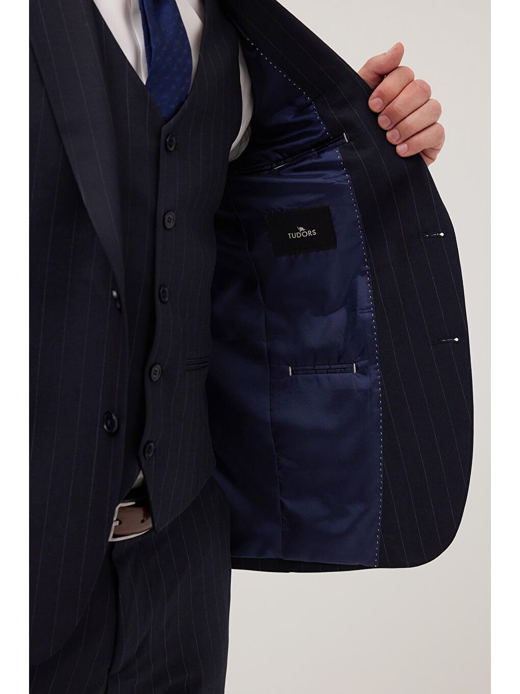 Erkek Slim Fit Lacivert Esnek Elastanlı Kumaş Sivri Yaka Yelekli Takım Elbise-2