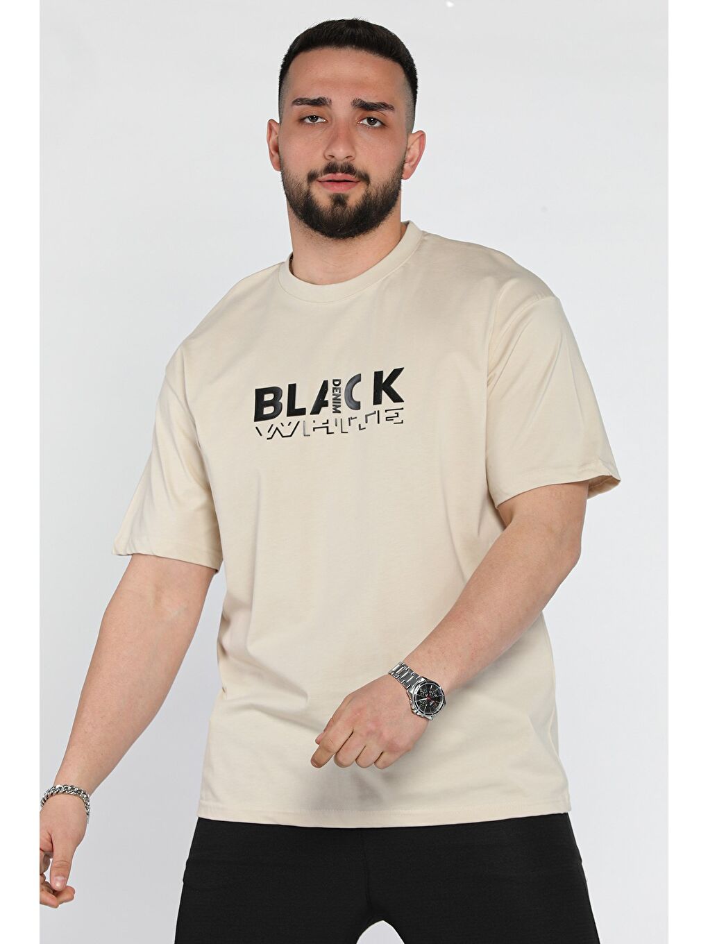 Bej Yazı Baskılı Erkek Bisiklet Yaka Tişört