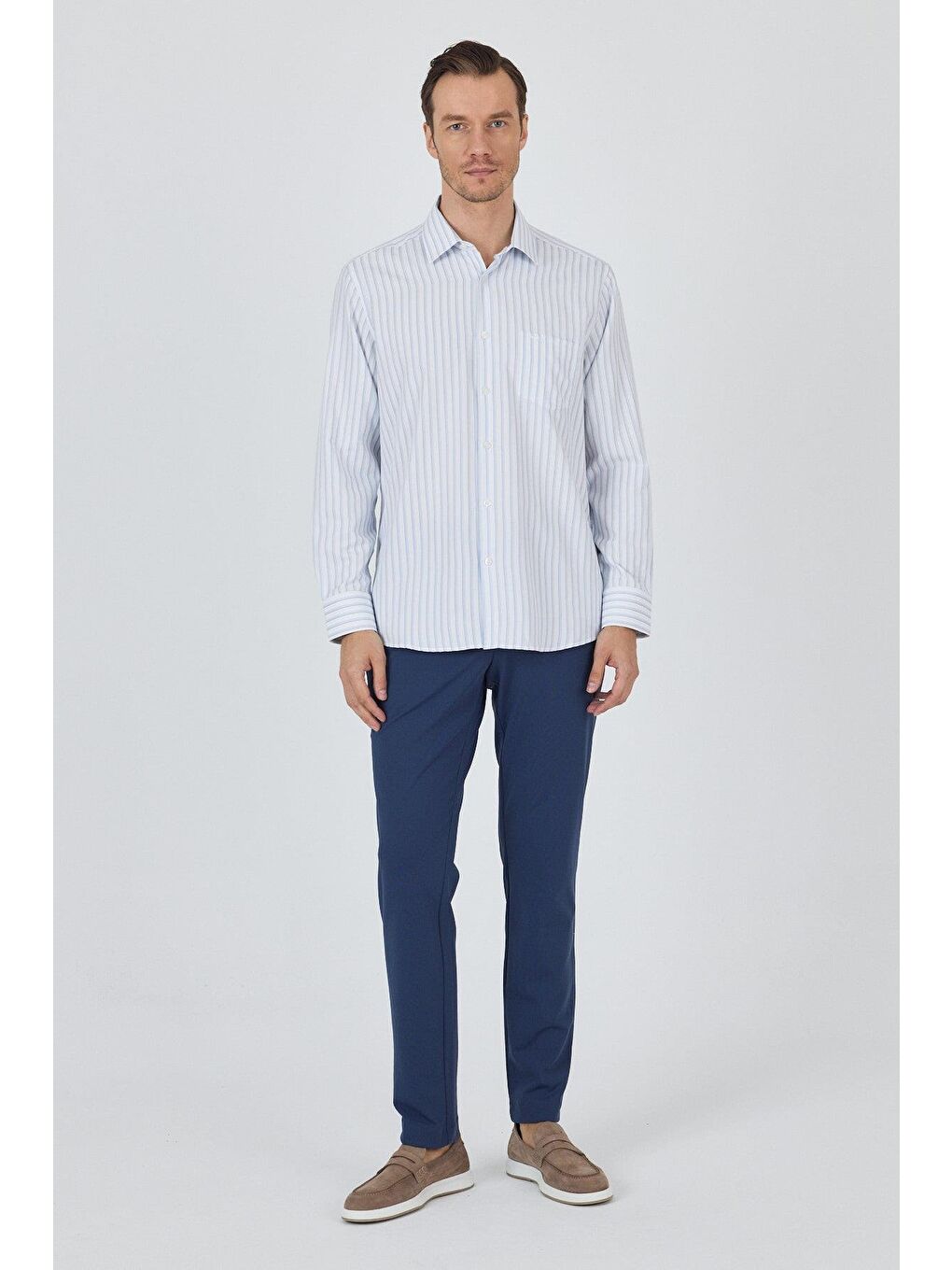 Beyaz Uzun Kol Çizgili Desen Bez Ayağı Sert Yaka Cepli Pamuklu Classic Comfort Fit Gömlek 1004250193-1