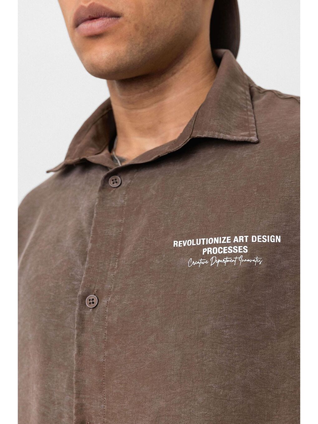 Kahverengi Yıkamalı Oversize Kısa Kol Baskılı Gömlek Kahve-5