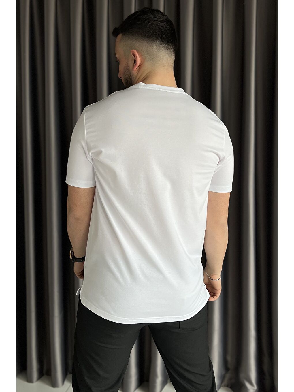 Beyaz Bisiklet Yaka Basic Erkek Tişört-2