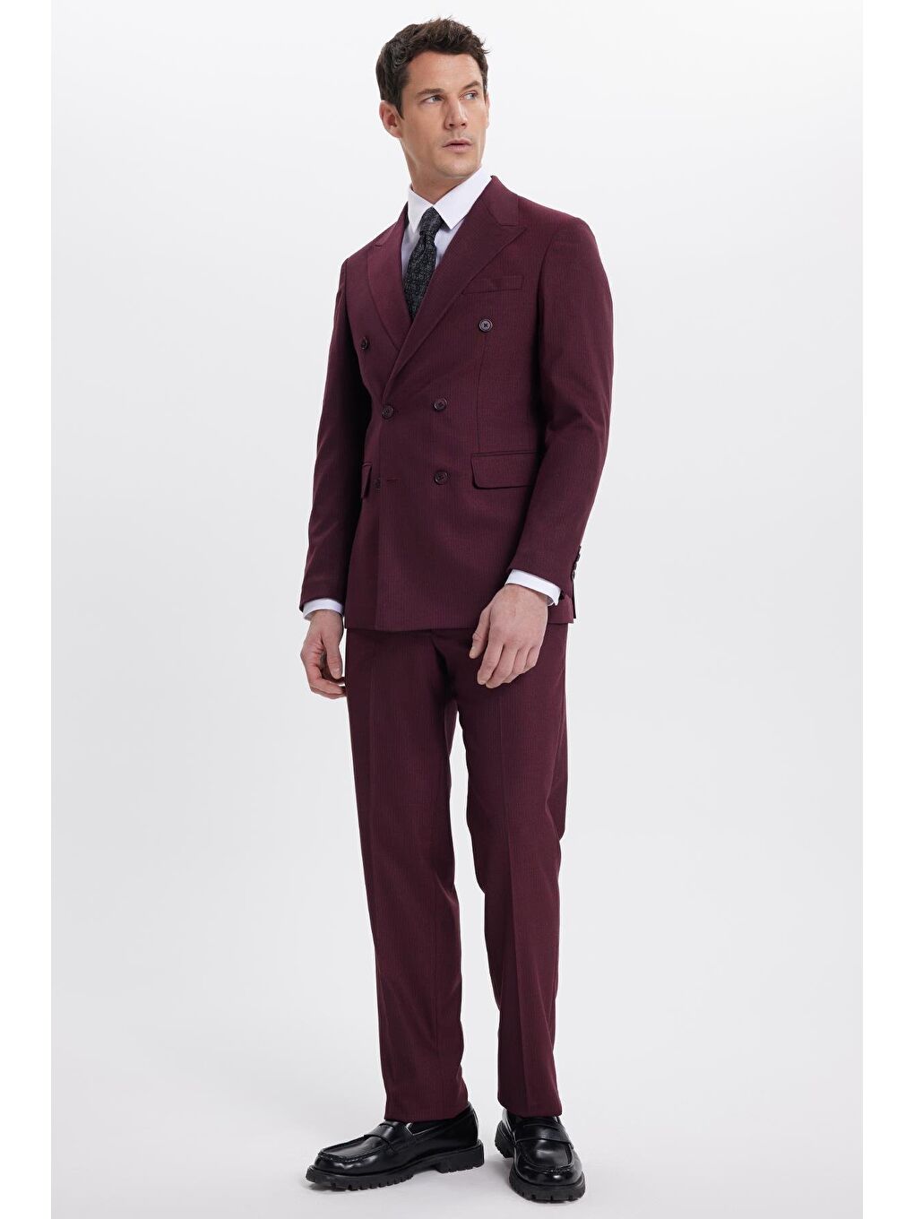 Erkek Slim Fit Sivri Yaka Çizgili Kapaklı Cepli Bordo Takım Elbise-1