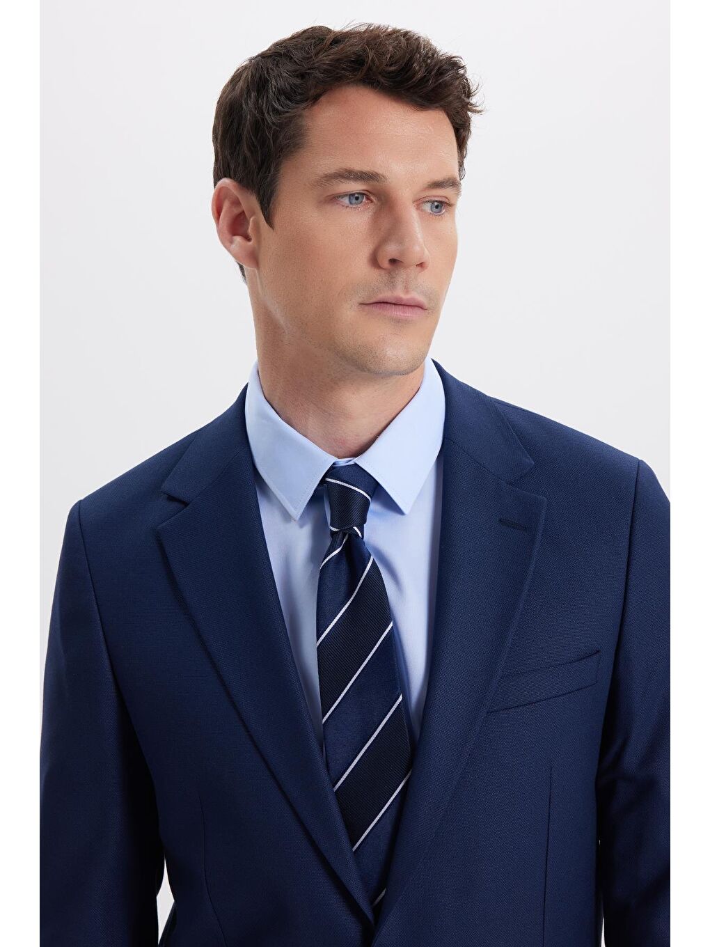 Erkek Regular Fit Koyu Lacivert Mono Yaka Beli Bağcıklı Torba Cepli Takım Elbise-2